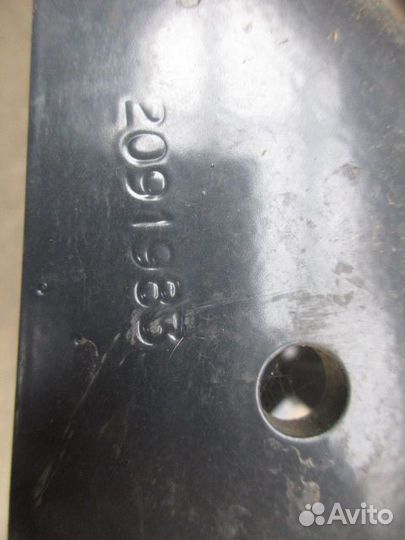 Кронштейн крепления крыла Scania P, G, R series