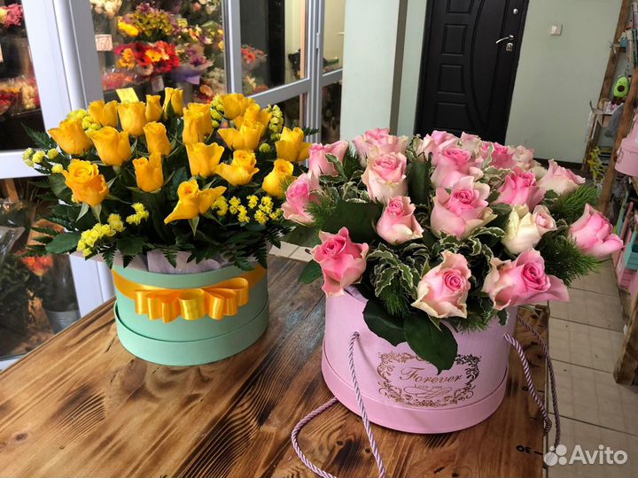 Розы в коробке, шляпная коробка с розами