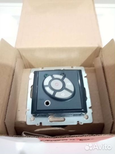 Стерео FM-тюнер Valena-Legrand