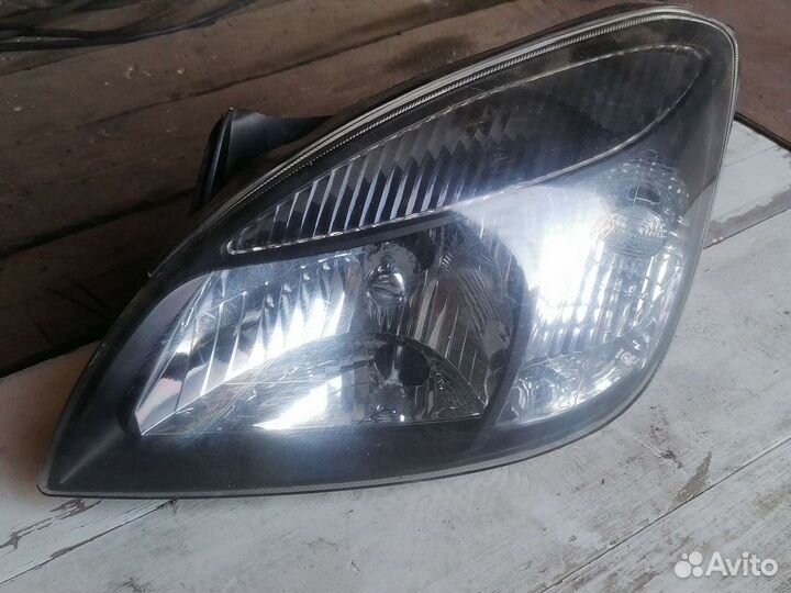 Фара Кио Рио 2 бу левая сторона торг