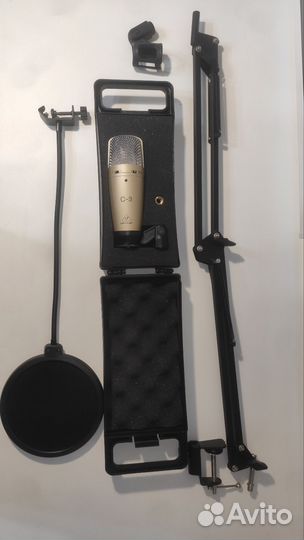 Конденсаторный микрофон Behringer C-3