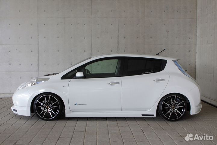 Комплект Накладок M'Z Speed Nissan Leaf