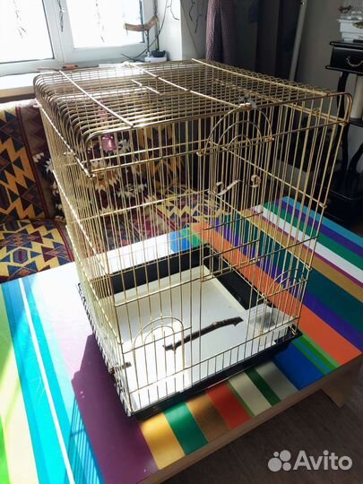 Клетка для попугая бу в хорошем состоянии