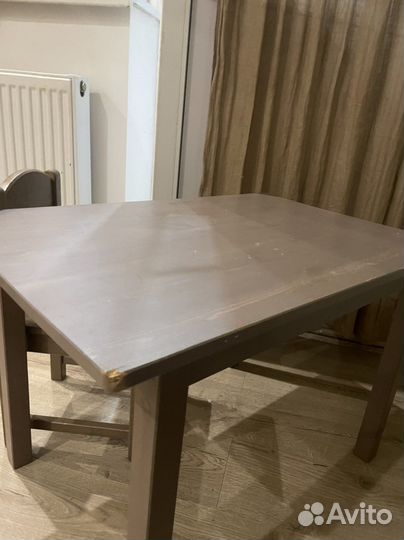 Столик и стульчик для детей IKEA