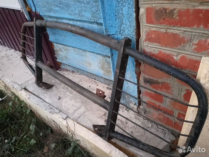 Кенгурятник на УАЗ 469