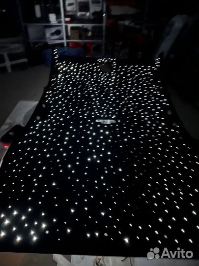 Звездное небо и подсветка в салон