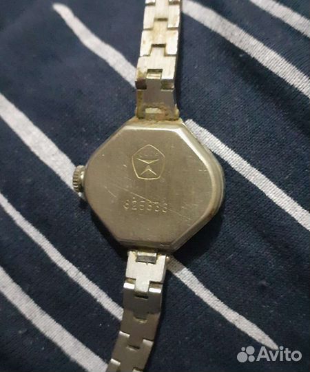 Часы Луч женские наручные СССР б/у на ходу