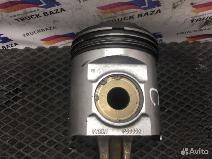 Поршень с шатуном Renault Magnum