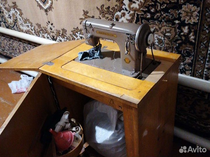 Швейная машинка