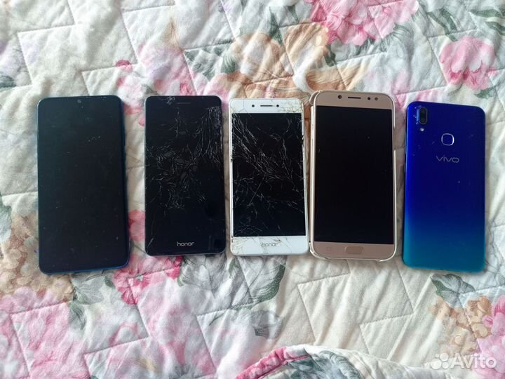 Мобильные телефоны на запчасти