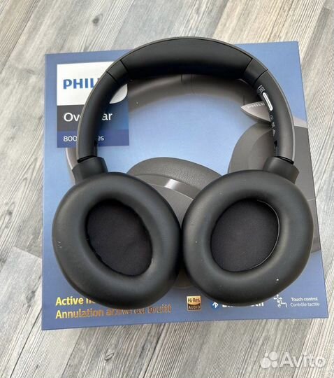 Беспроводные наушники Philips