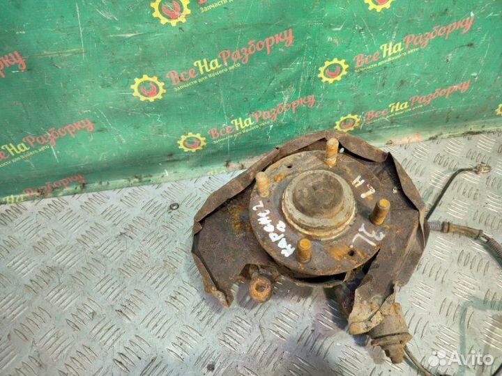 Кулак задний левый Kia Carens 2 хетчбек 2.0 2004