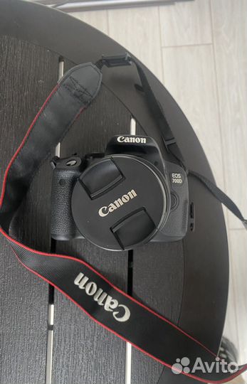 Зеркальный фотоаппарат canon