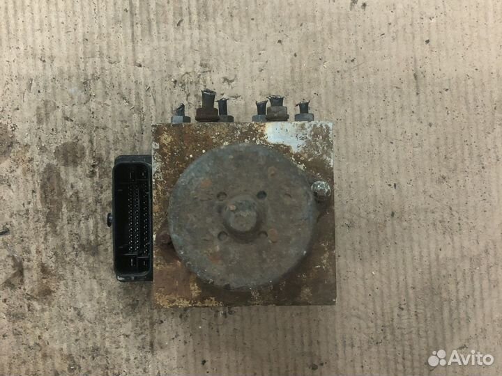 Volkswagen tiguan блок абс