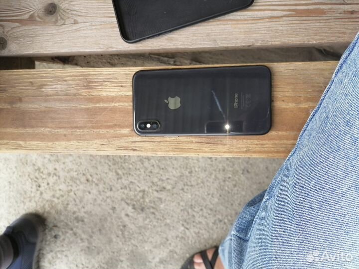 iPhone X, 64 ГБ