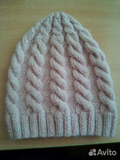 Шапка вязаная для женщин