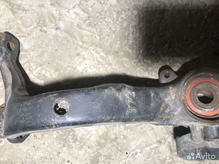 Поворотный кулак Audi C5