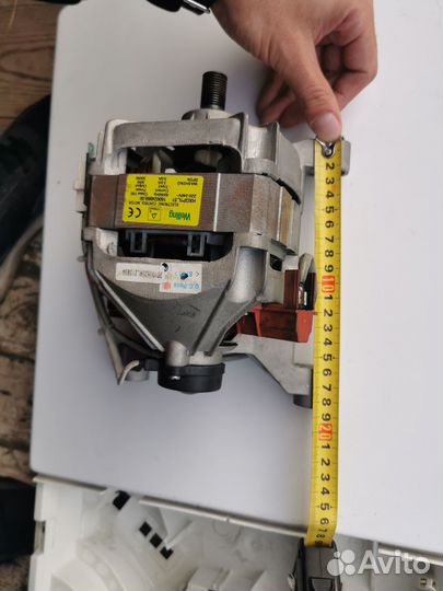 Двигатель от стиральной машины Indesit