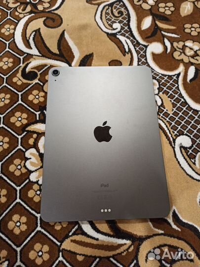 iPad Air 4 64gb - WiFi (No sim)