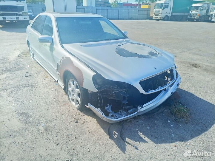 Продаю запчасти на Мерседес-Бенц S W220 5.0 2000