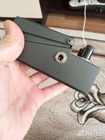 Boss metal zone MT 2