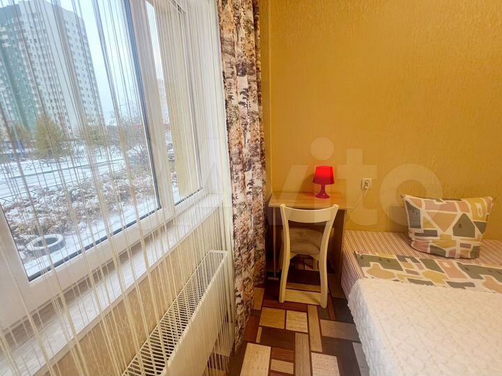 Комната 20 м² в 2-к., 1/17 эт.