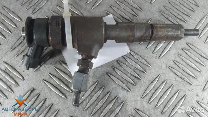 Форсунка Peugeot 207 2008 0445110252