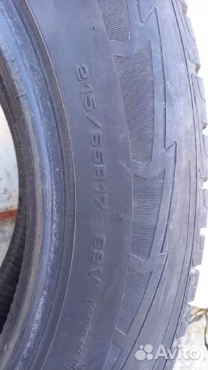 Goodyear UltraGrip Performance 215/65 R17 99V