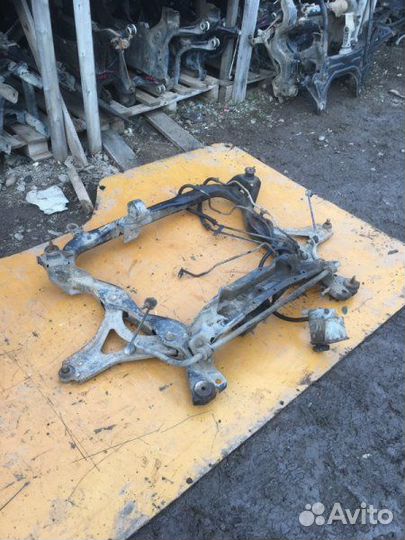 Подрамник передний Ford Mondeo 1 NGA 1993-1996