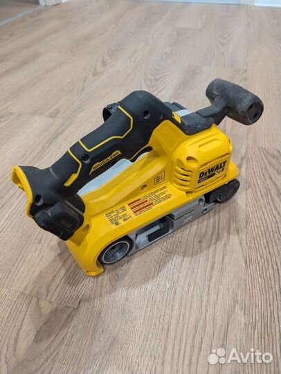 Ленточная шлифмашина dewalt DCW220N с пылесборнико