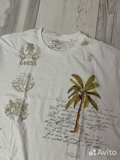 Футболка новая Guess