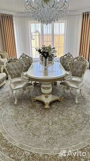 Столы и стулья новые обеденная группа