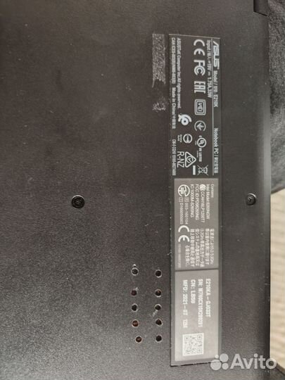 Ноутбук asus e210