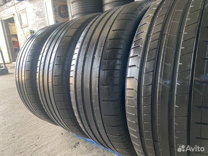 Pirelli P Zero PZ4 285/45 R20