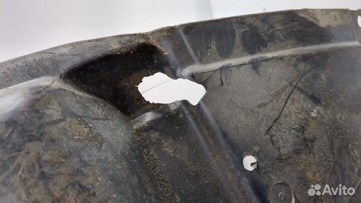 Защита моторного отсека Toyota Avensis 2, 2006