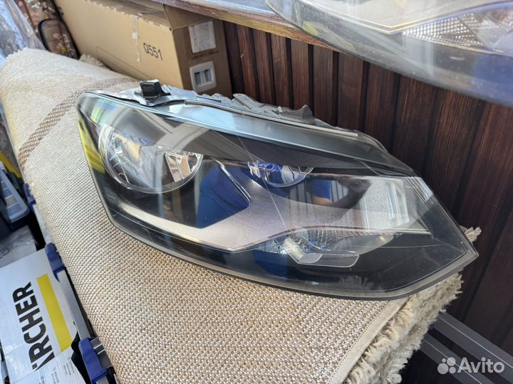 Фара правая polo