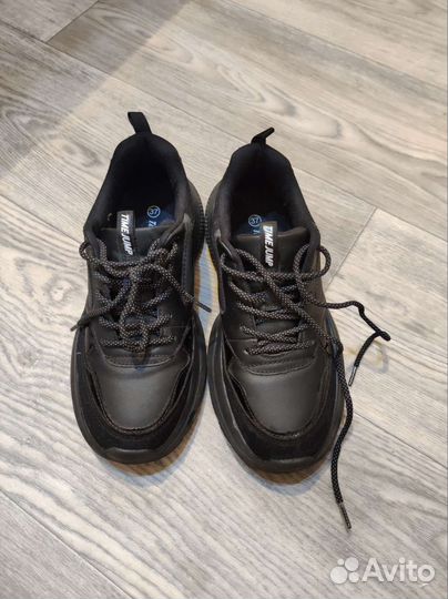 Кроссовки 37 размер