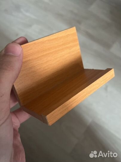 Подставка для телефона из дерева