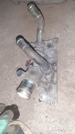 Корпус,патрубок системы охлаждения Ниссан Тиида