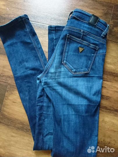 Джинсы guess и два джемпера
