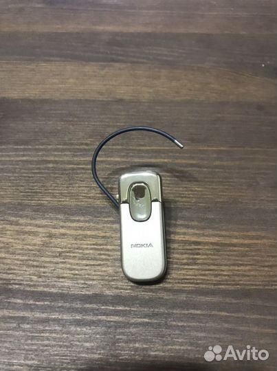 Bluetooth гарнитура Nokia 8800