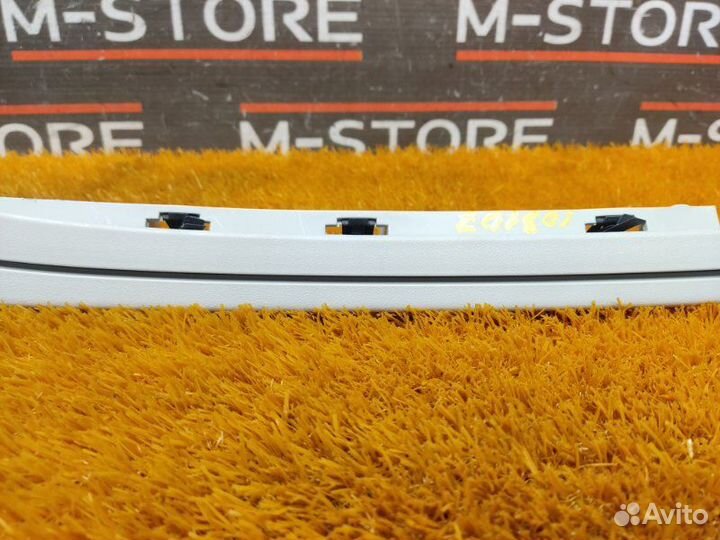 Обшивка стойки задняя правая Volkswagen Passat B7