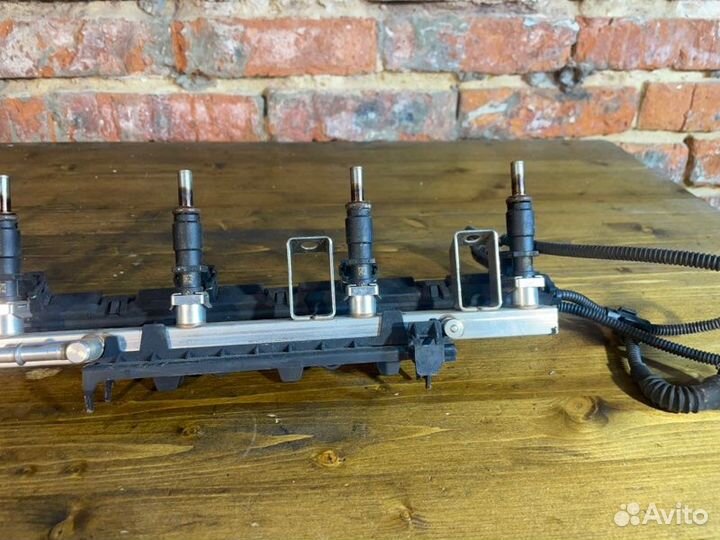 Топливная рампа и форсунки Bmw X5 E70 N52B30 AF