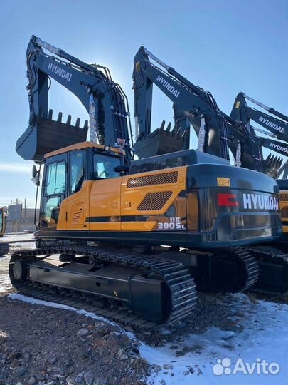 Гусеничный экскаватор Hyundai HX300SL, 2023