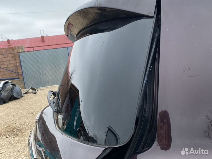 Infiniti Qx56 стекло заднее лобовое