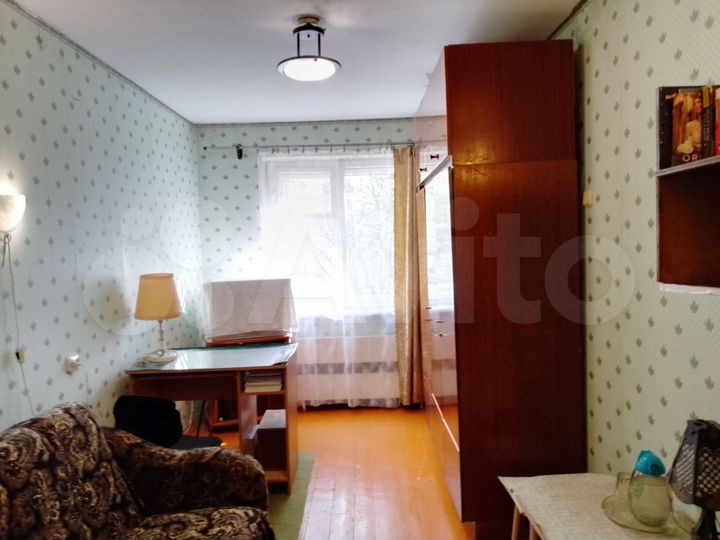 Комната 13 м² в 2-к., 2/5 эт.