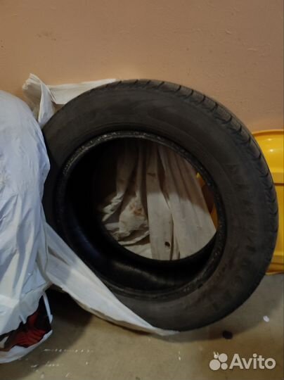 Triangle TR777 215/60 R16 95T