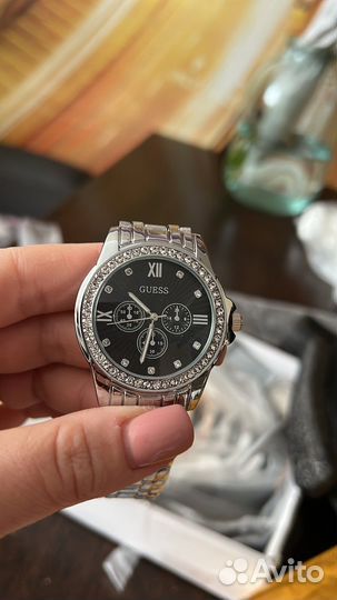 Часы guess