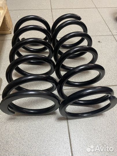 Пружины задние для Toyota Previa/Estima 1 пок