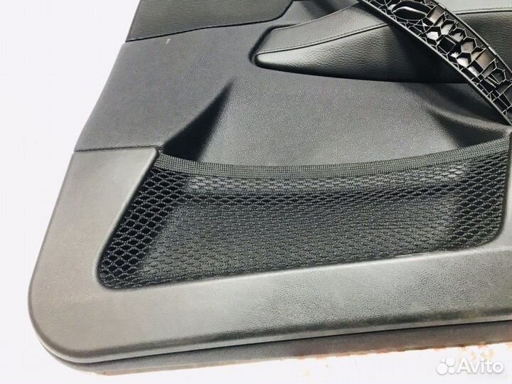 Дверная карта передняя правая Bmw X3 E83